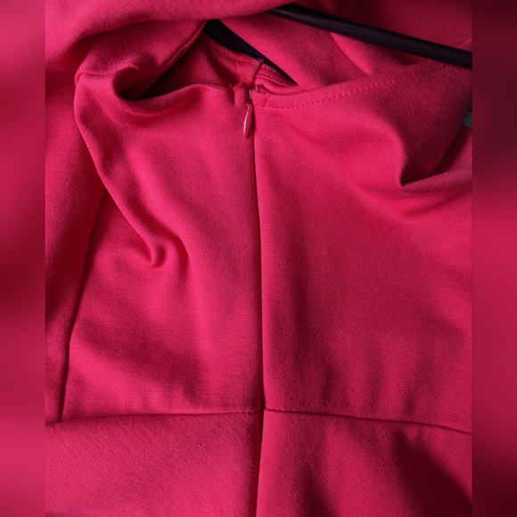 Seven Sister Coral Pink Plunging V Dress - Picture 4 of 6